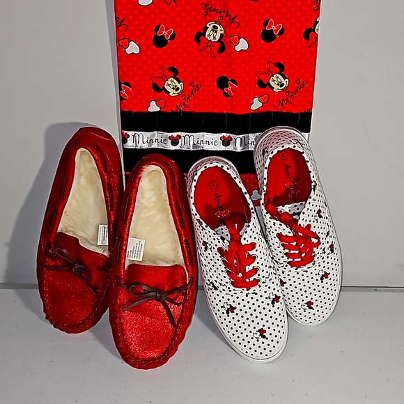 Minnie Mouse Lovers Lot polka dot sneakers size 7, bag& red glitter slippers EUC - Picture 1 of 16